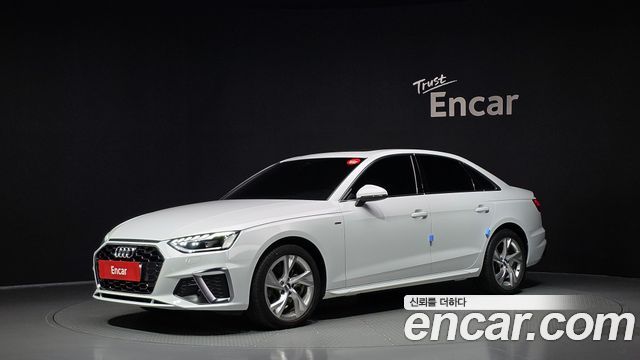 Audi A4 2021 — photo 1