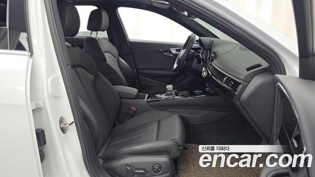 Audi A4 2021 — photo 17