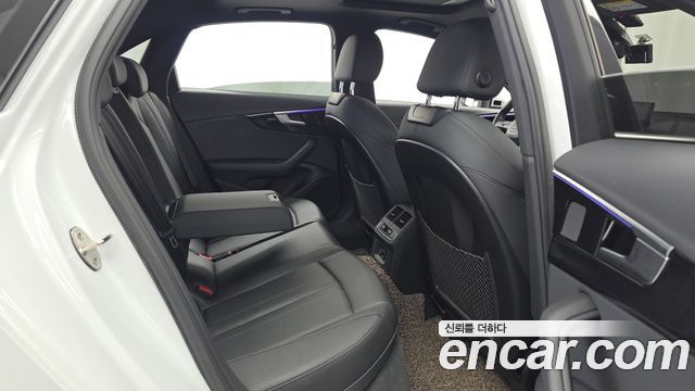 Audi A4 2021 — photo 18