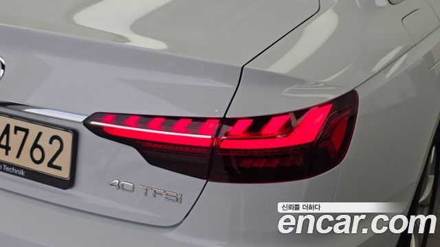 Audi A4 2021 — photo 9