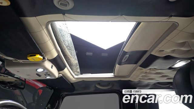 Hummer H2 2005 — photo 19
