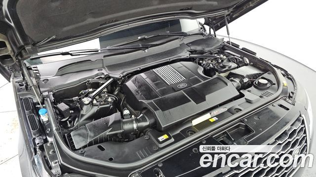 Land Rover Range Rover 2021 — photo 6