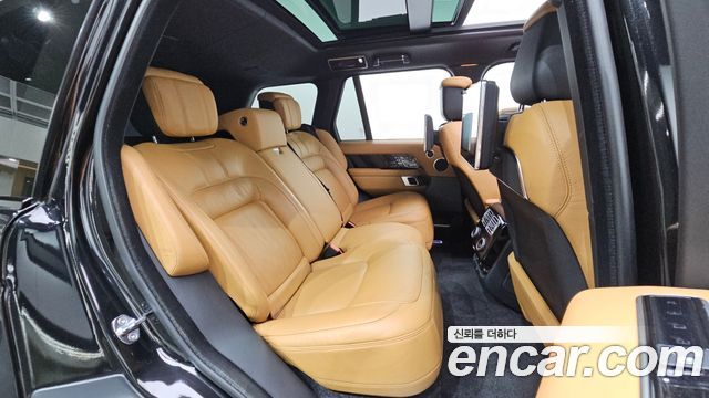 Land Rover Range Rover 2021 — photo 17
