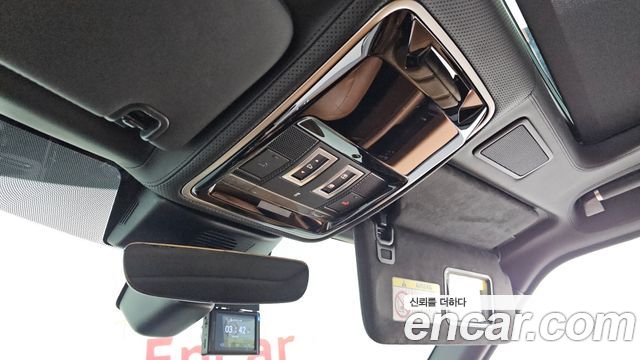 Land Rover Range Rover 2021 — photo 25