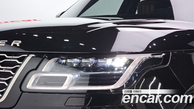 Land Rover Range Rover 2021 — photo 8