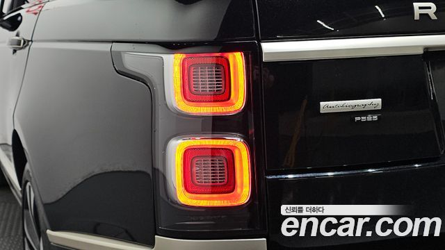 Land Rover Range Rover 2021 — photo 9