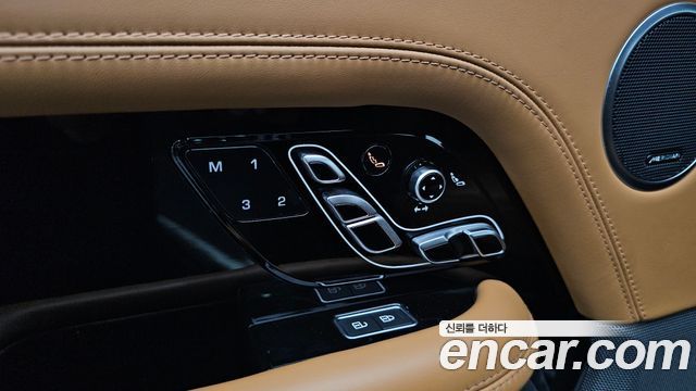 Land Rover Range Rover 2021 — photo 31