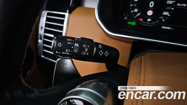 Land Rover Range Rover 2021 — photo 36