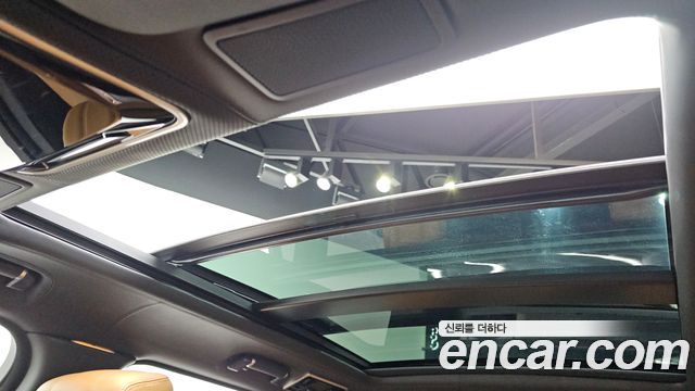 Land Rover Range Rover 2021 — photo 38