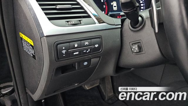 Genesis G80 2018 — photo 28