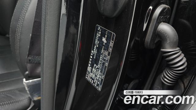 Genesis G80 2018 — photo 35