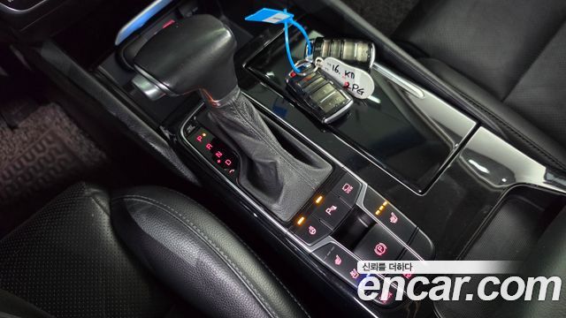 Kia K7 2018 — photo 9