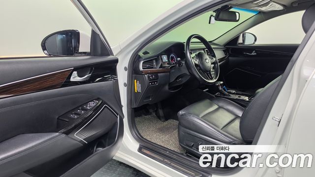 Kia K7 2018 — photo 10