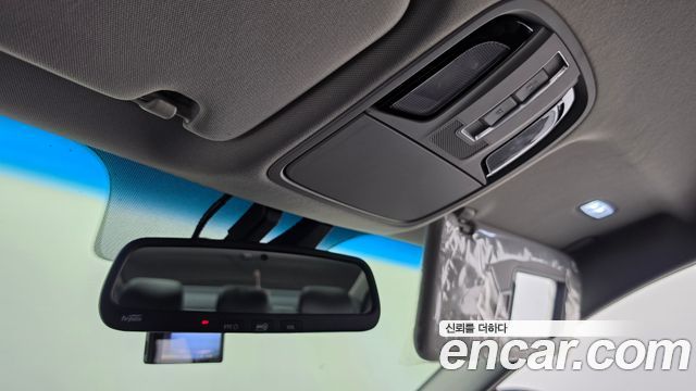 Kia K7 2018 — photo 20