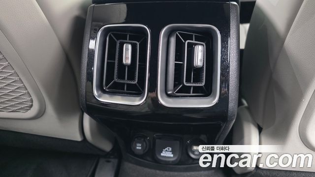 Kia Sorento 2021 — photo 31