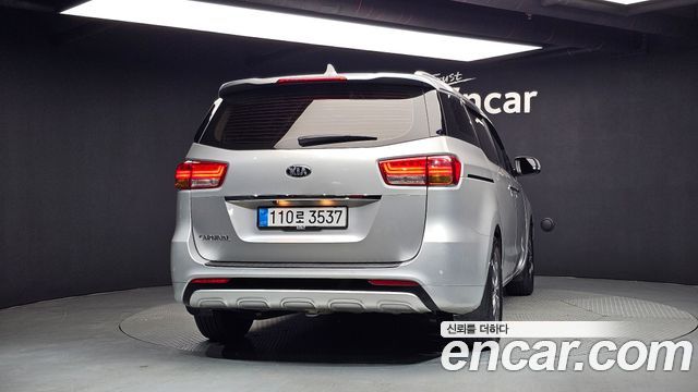 Kia Canival 2016 — photo 4