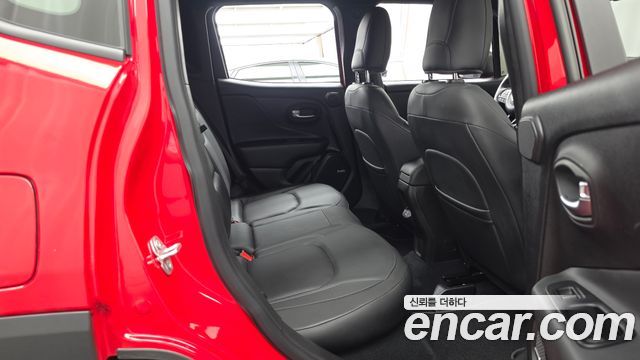 Jeep Renegade 2021 — photo 18