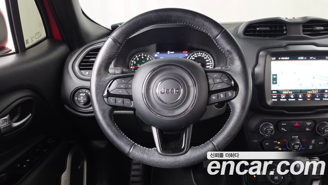 Jeep Renegade 2021 — photo 19