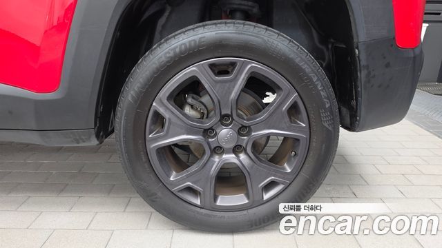 Jeep Renegade 2021 — photo 7