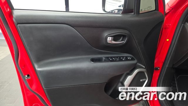 Jeep Renegade 2021 — photo 14