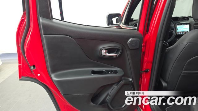 Jeep Renegade 2021 — photo 15