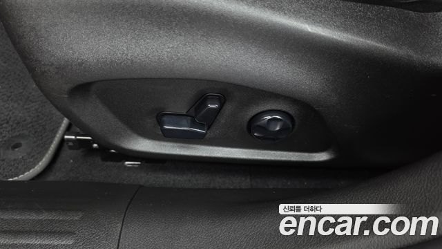 Jeep Renegade 2021 — photo 32