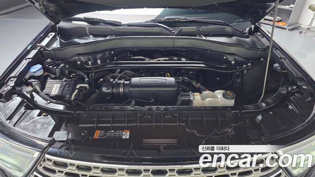 Ford Explorer 2021 — photo 6