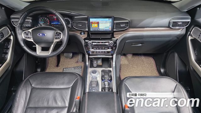 Ford Explorer 2021 — photo 10