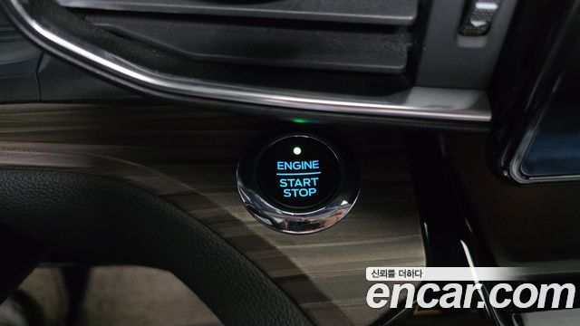 Ford Explorer 2021 — photo 28