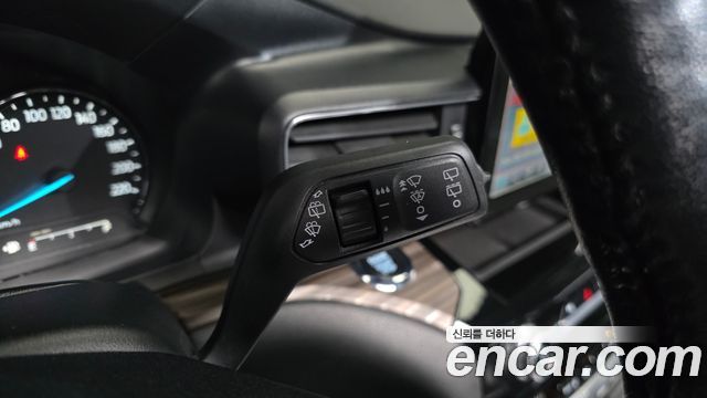 Ford Explorer 2021 — photo 30