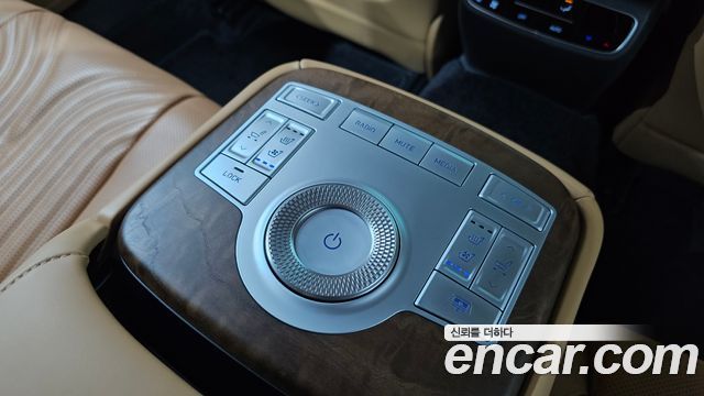 Genesis G80 2021 — photo 26