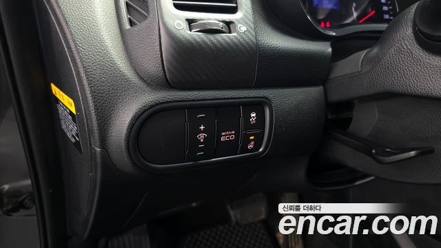 Kia K3 2013 — photo 22