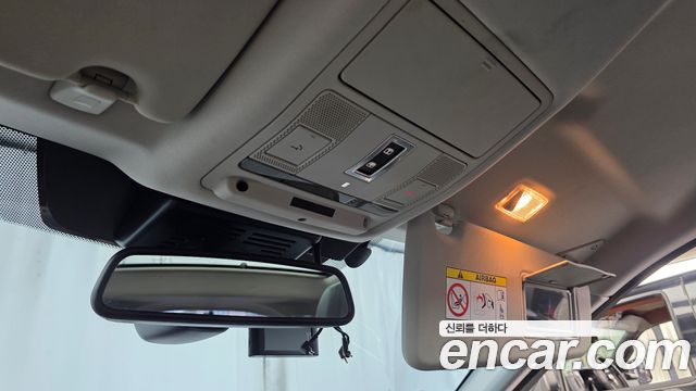 Land Rover Discovery Sport 2019 — photo 23