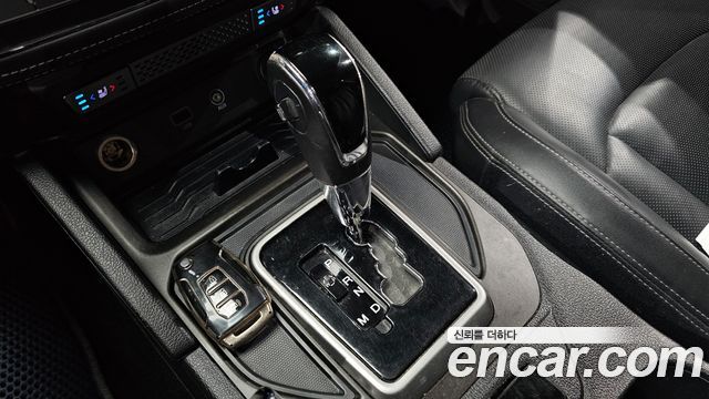 KG Mobility Rexton 2018 — photo 12
