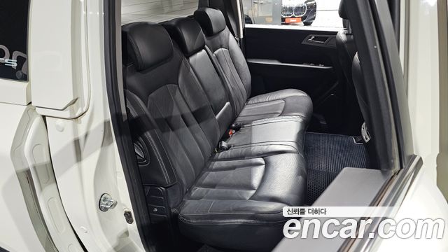 KG Mobility Rexton 2018 — photo 17