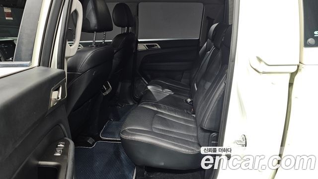 KG Mobility Rexton 2018 — photo 18