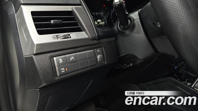 KG Mobility Rexton 2018 — photo 23