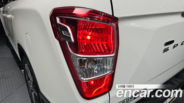 KG Mobility Rexton 2018 — photo 9