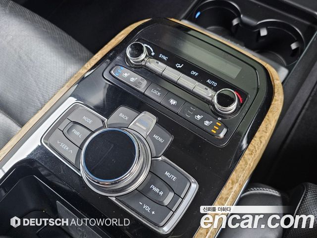 Genesis EQ900 2016 — photo 16