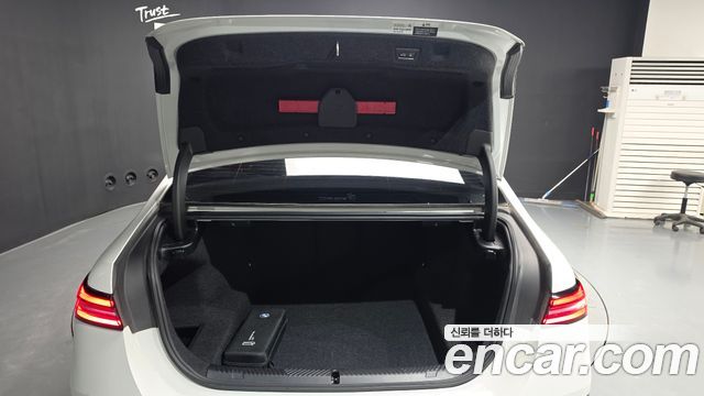 BMW 5-Series 2025 — photo 26