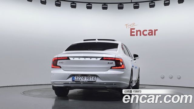 Volvo S90 2025 — photo 4