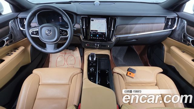 Volvo S90 2025 — photo 10