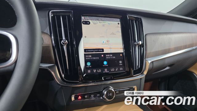 Volvo S90 2025 — photo 21