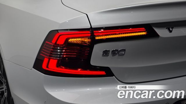 Volvo S90 2025 — photo 9