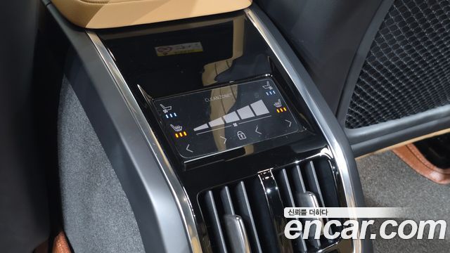 Volvo S90 2025 — photo 31
