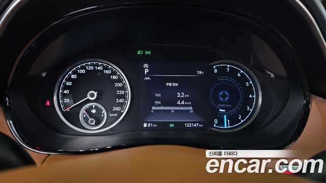 Genesis GV70 2021 — photo 11