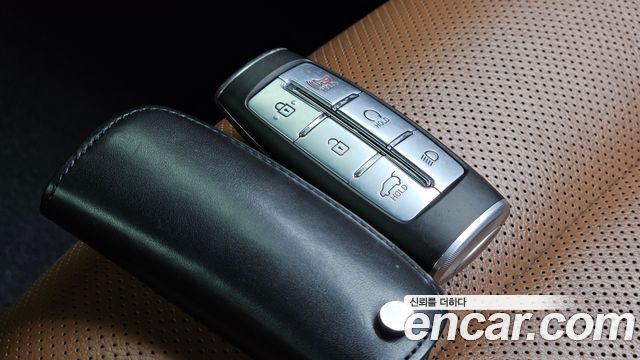 Genesis GV70 2021 — photo 31
