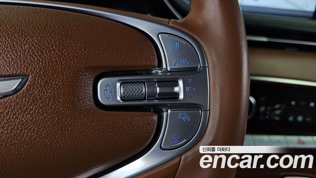 Genesis GV70 2021 — photo 33