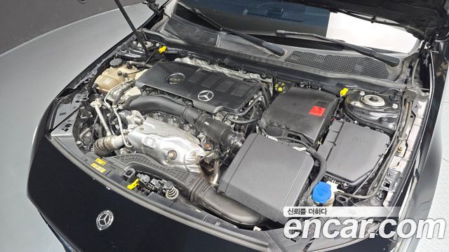Mercedes-Benz A-Class 2019 — photo 6