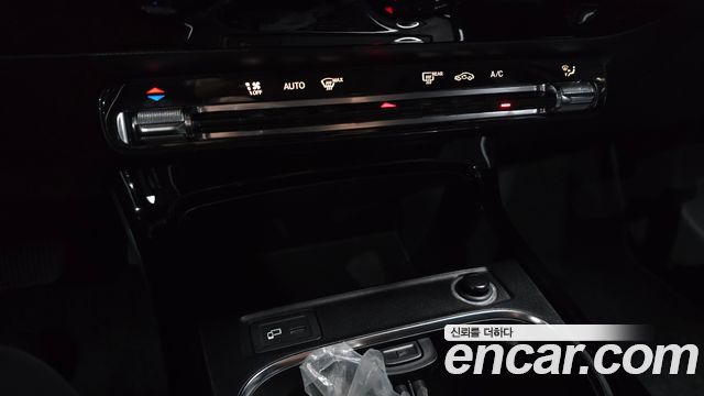 Mercedes-Benz A-Class 2019 — photo 24